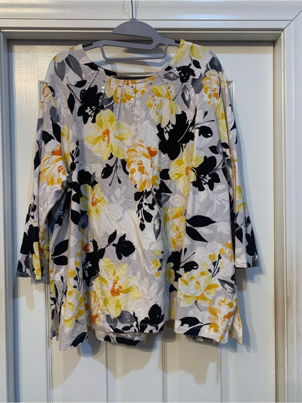 Alfred Dunner Womens Plus Size  Yellow Black and Gray Floral Scoop Neck Tunic